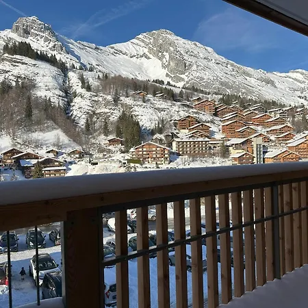Appartement Apprt Moderne 70m2, 3 Chbr, 6 Pers, Sur Les Pistes, Equipe, Garage Interieur